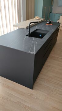 Marquina black 3