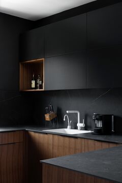 Allure black (4)