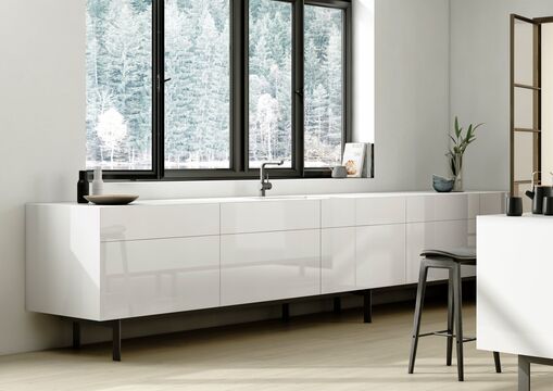 Minimalism-and-white-kitchen