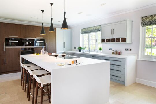 Smoked-and-mirrored-kitchen